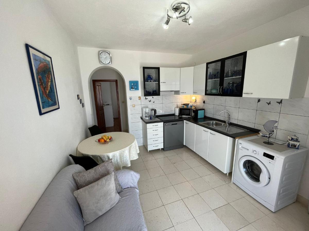 Apartment Merlin Bol Esterno foto
