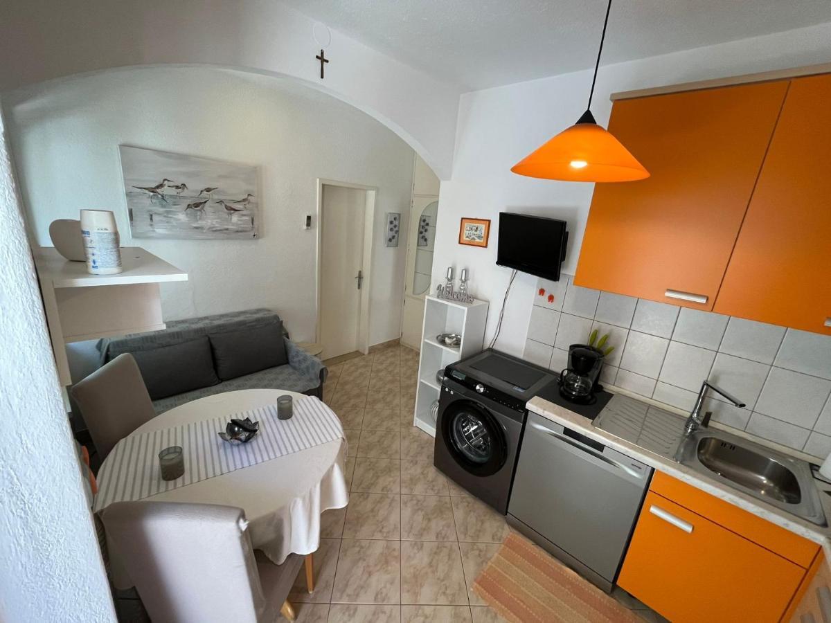 Apartment Merlin Bol Esterno foto